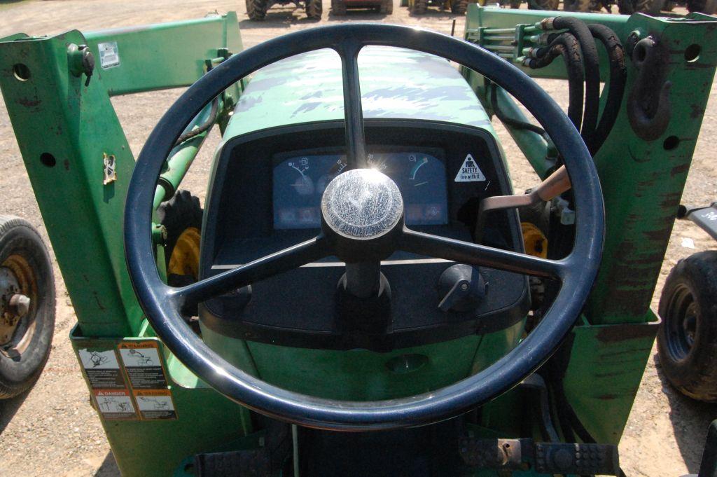 JD 5300 ROPS 4WD W/ LDR BUCKET