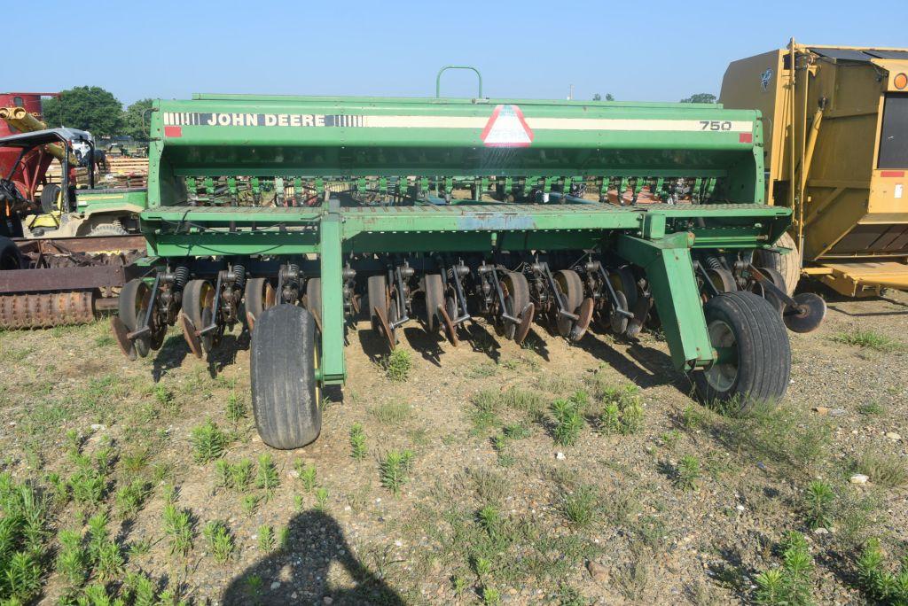 JD 750 GRAIN DRILL