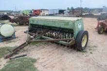 JD 8300 DRILL