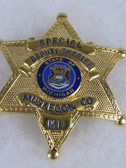 Vintage Obsolete Special Deputy Sheriff Muskegon County Michigan Badge
