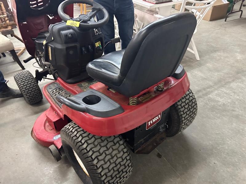 Toro LX468 Twin Cylinder Lawn Tractor - Only 82 Hours