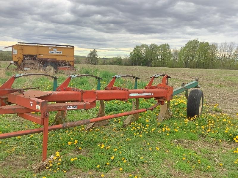 Kverneland 4 Furrow Semi Mount Plow