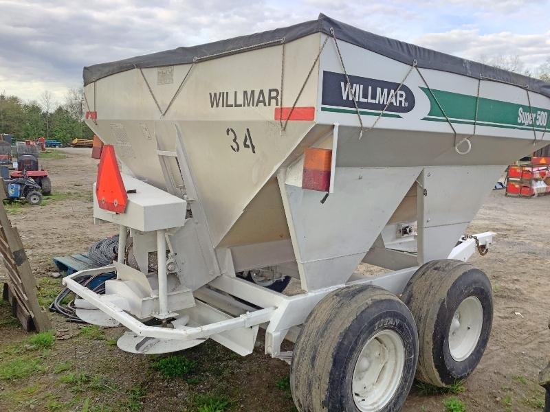 Willmar Super 500 Fertilizer Spreader