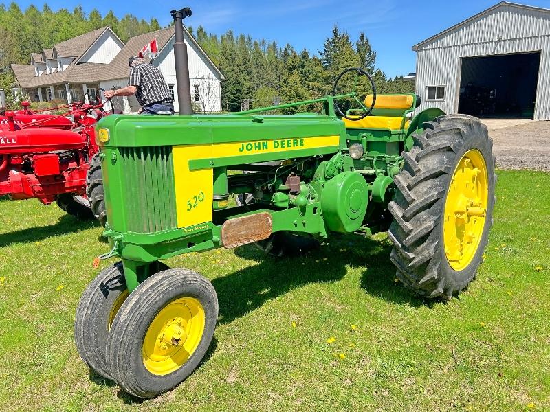 520 John Deere 2 Cylinder, Row Crop, Gas Tractor