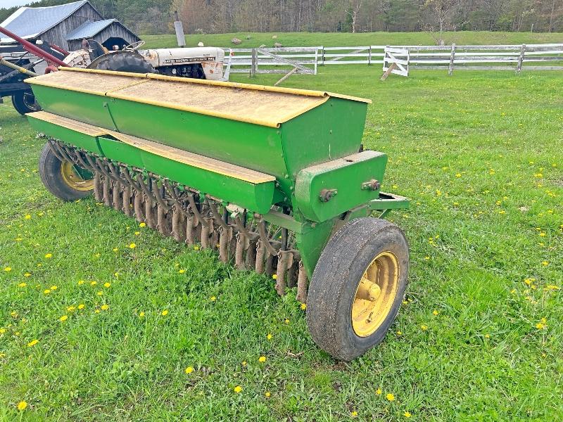 John Deere FB 15 Run Seed Drill with 3 Boxes