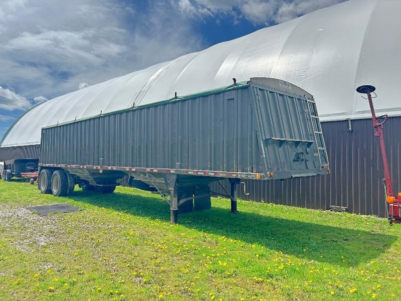 1986 Lode King 40' Tandem Belly Dump Trailer