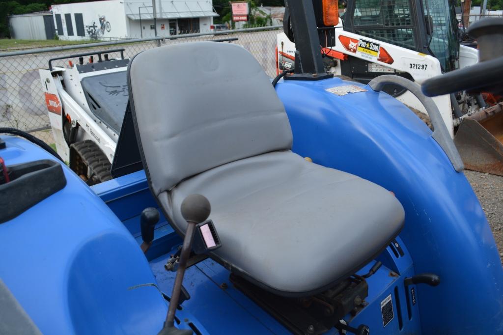 NEW HOLLAND TC48DA TRACTOR