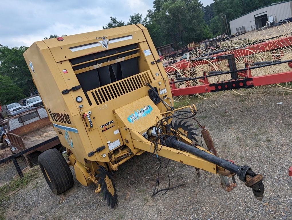 VERMEER 554XL SERIES ROUND BALER