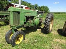 267. 1954 JOHN DEERE MODEL 60 GAS TRACTOR, NARROW FRONT, ROLL-O-MATIC, WHEE