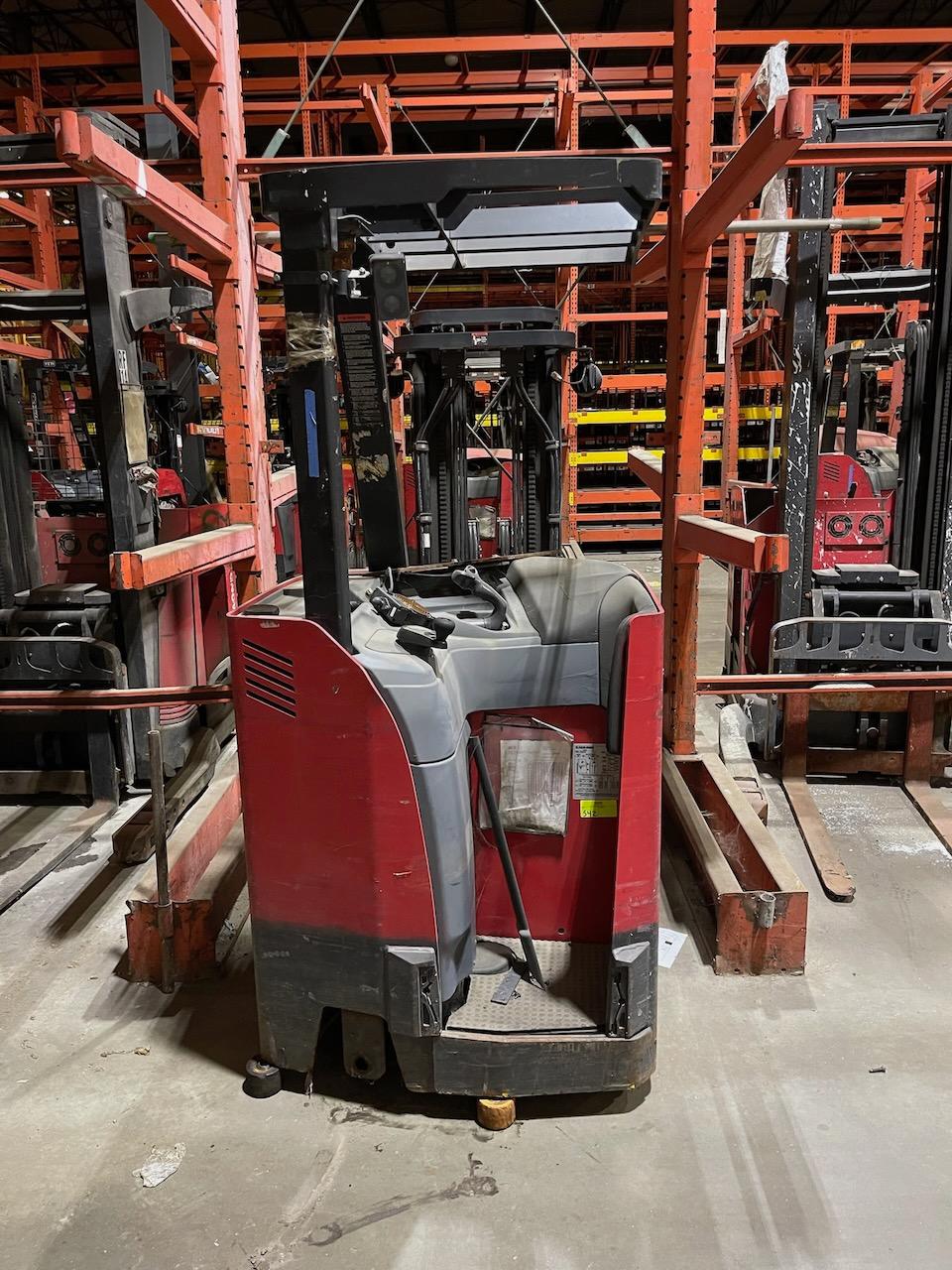 Raymond - Stand Up Forklift - Model 425-C40TT