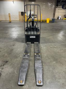 Hamer, SC- Crown Electric Pallet Jack