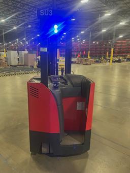 Raymond Dock Loader Forklift