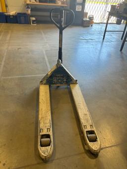 Crown Pallet Jack