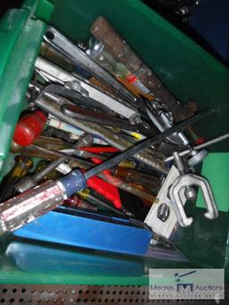 Large lot of screwdrivers and hand tools