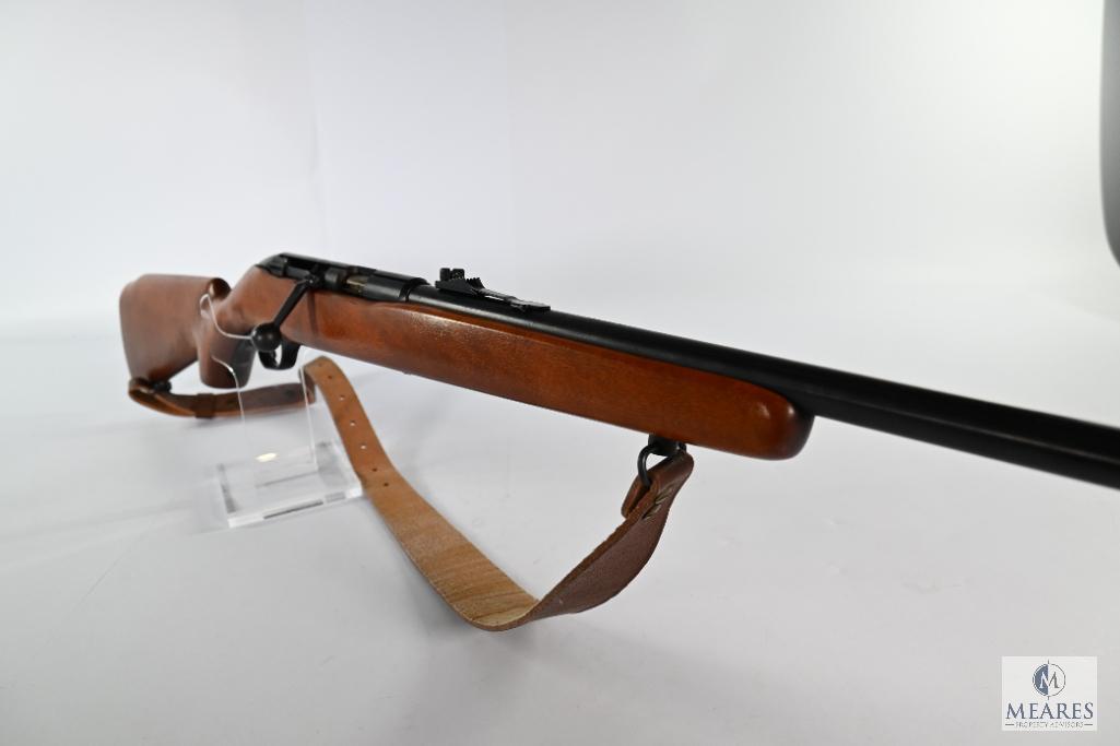 Mossberg Model 320B Single Shot Bolt Action .22 Cal. Rifle (4899)