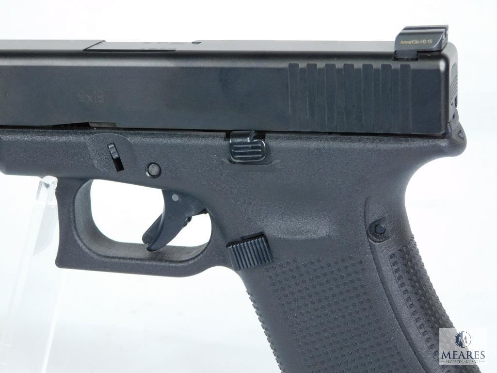 Glock Model 17 Gen 5 9MM Semi Auto Pistol (5200)