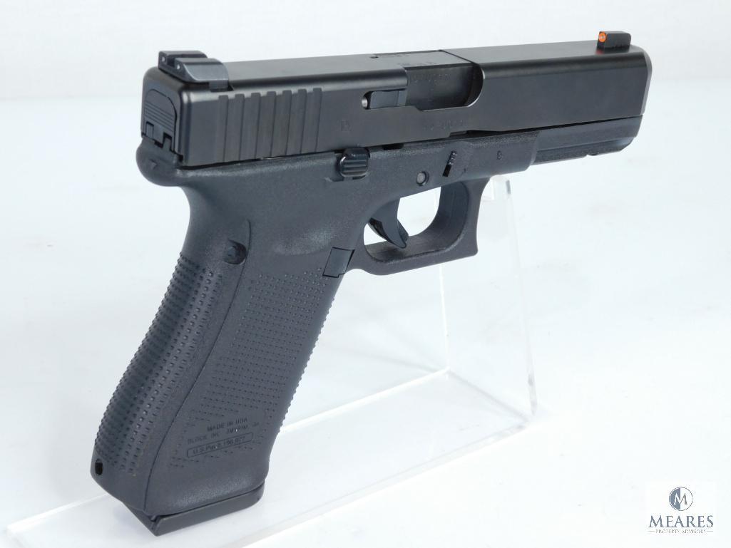 Glock Model 17 Gen 5 9MM Semi Auto Pistol (5200)