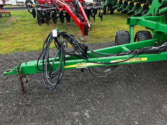 2005 JD 1690 AIR SEEDER #A01690S710281