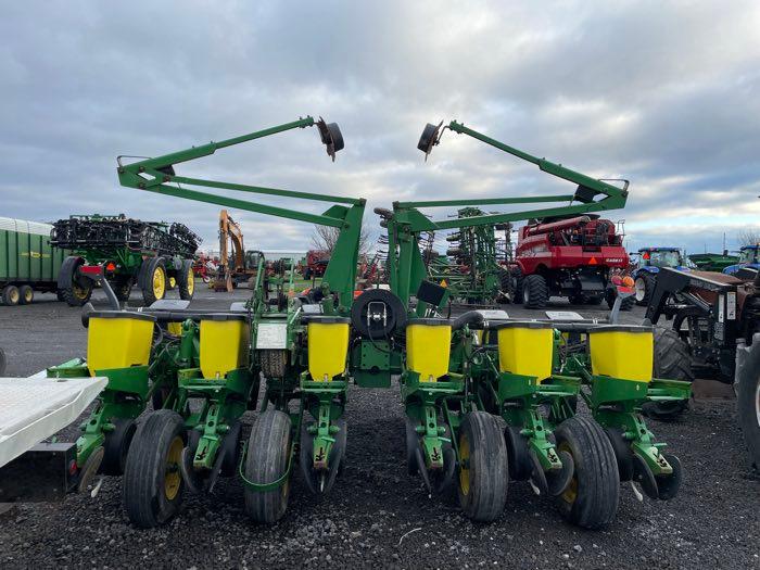 JD 1760 CORN PLANTER #670173