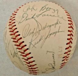 Vintage 1968 Phillies Team Giles ROMLB Baseball 21 Wise Jackson Rojas Sign-ed Auto MLB Ball