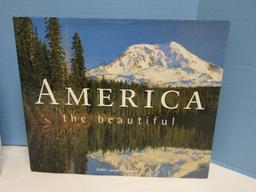 2 Hardback Books America The Beautiful © 1993 & Natures Inspiration Photographic Journey
