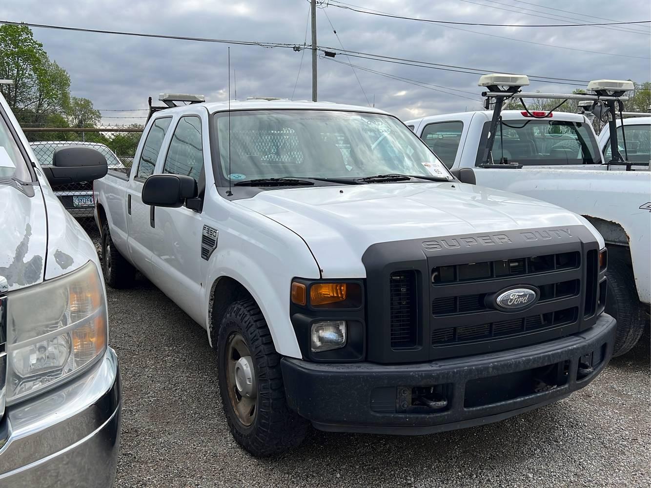 2008 Ford F-350 XL Super Duty Pickup Truck