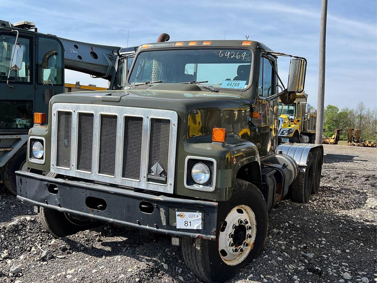 2000 International  F-2574 Day Cab Truck Tractor