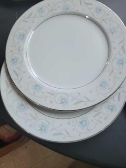 Garden Fine China Plates $2 STS