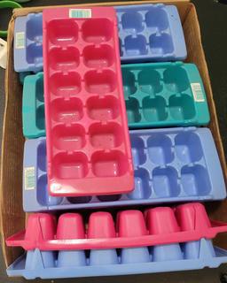 Colorful Plastic Ice Trays $1 STS