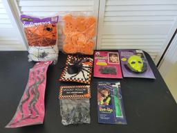 Halloween Decor Items $2 STS