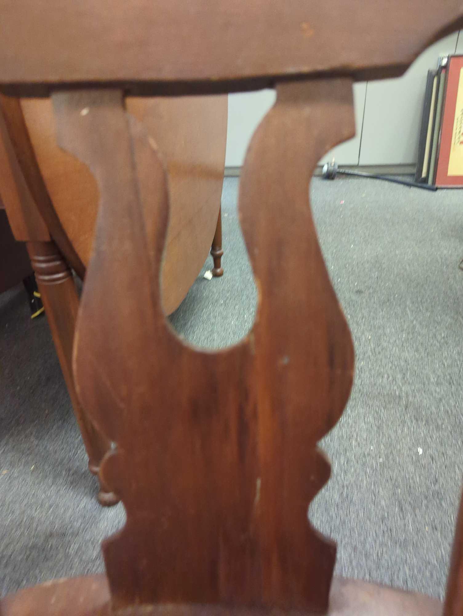 Early American Style Boot Jack Plank Seat Chair, Retail Price (Used) $112, Back is Slightly Loose,