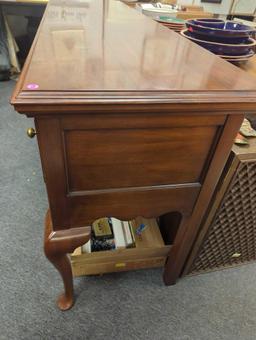 1975 Henkel Harris Queen Anne Style Solid Wild Black Cherry Side Board From the Jamestown Colony