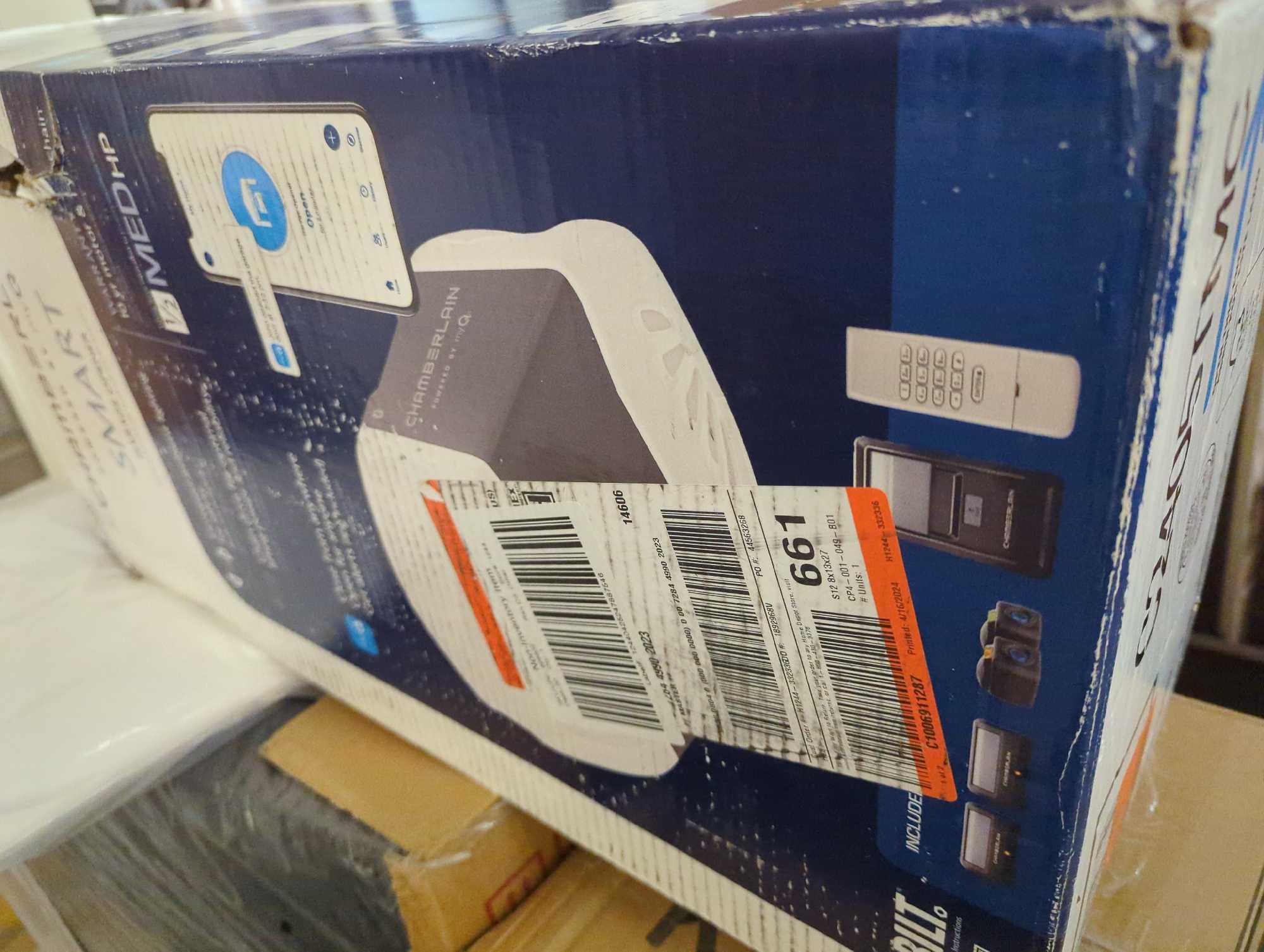 Chamberlain 1/2 HP Chain Drive Smart Garage Door Opener, Appears to be New in Factory Sealed Box