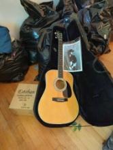 (LR) ELESAN AMERICAN LEGACY 6 STRING ACOUSTIC/ELECTRIC GUITAR, MODEL AL-100, 1 STRING NEEDS