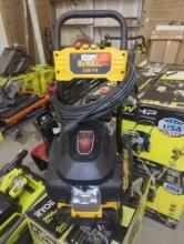 DeWalt (No Spray Nozzle) 3300 PSI 2.4 GPM Cold Water Gas Pressure Washer with HONDA GCV200 Engine,