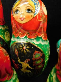 Matryoshka Russian Nesting Dolls - Wood Musical Figurer - Spoons