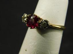 10K Yellow Gold - Ring - Size 5 - Clear and Red Stones - 2.1 Grams TW