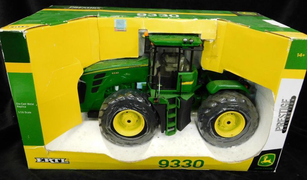 Ertl - Die Cast Metal Toy Tractor - #45158 - John Deere #9330 - New in Box