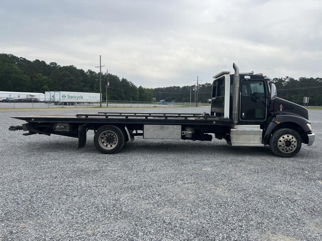 2017 Kenworth T270 Rollback Wrecker