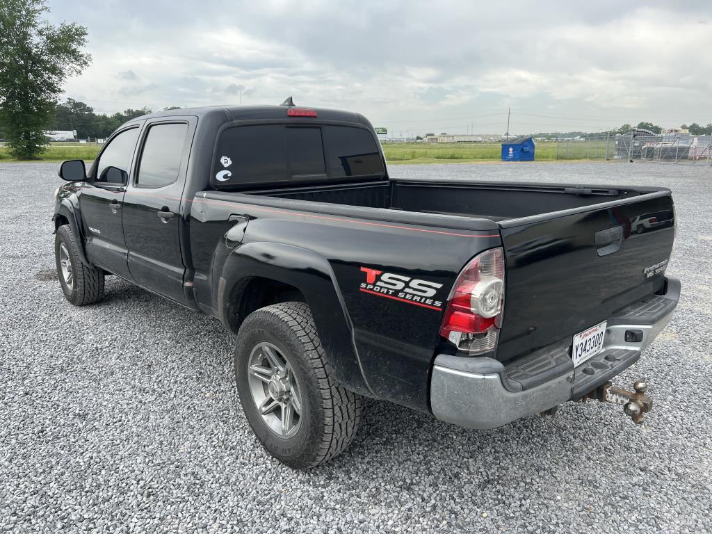 2014 Toyota Tacoma Pickup Truck