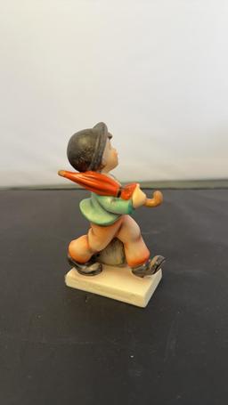 M.I. HUMMEL FIGURINE "MERRY WANDERER" SIGNED