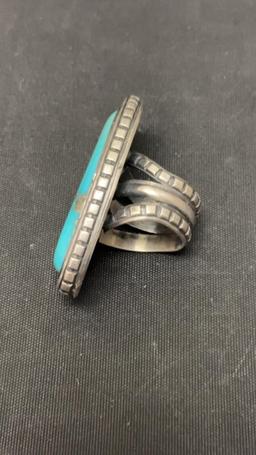 STERLING & TURQUOISE RING. 34G
