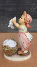 M.I. HUMMEL FIGURINE "WASH DAY"