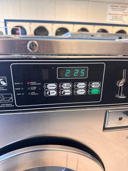 Speed Queen 30lb Commercial Washer - Model: SC30NC2OP60001 - Working