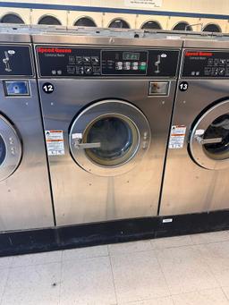 Speed Queen 30lb Commercial Washer - Model: SC30NC2OP60001 - Working