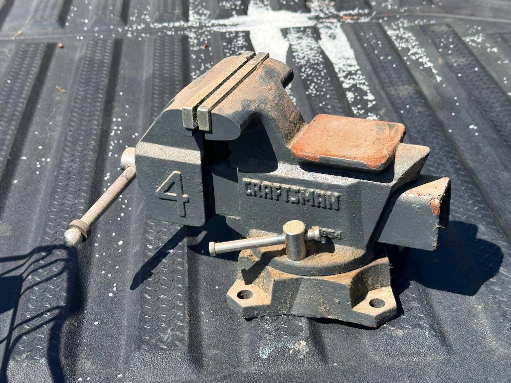 Craftsman No. 4 Vise