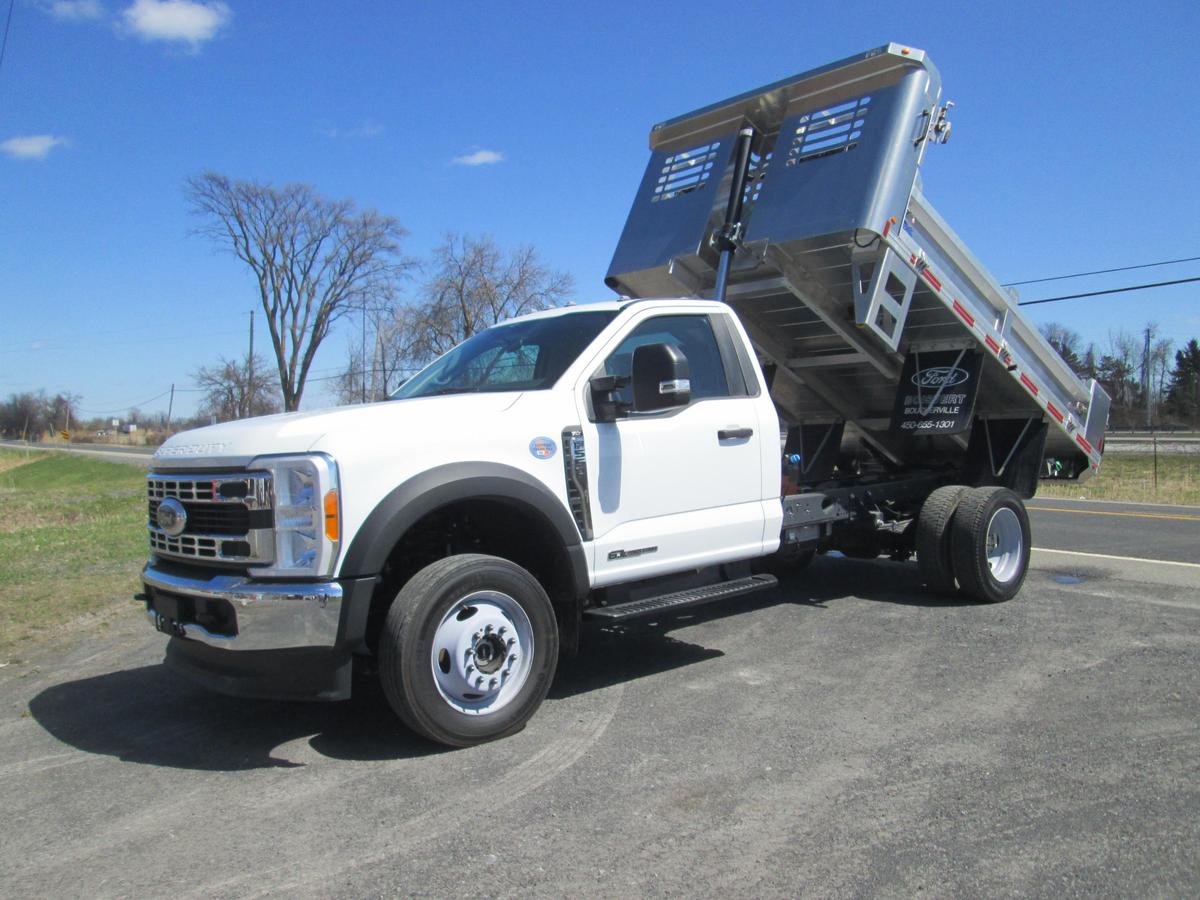 DUMP TRUCK NEW 2023 Ford F550 4x4 S/A dump Truck SN 1FDUF5HT4PEC82759, equipped with 6.7 diesel