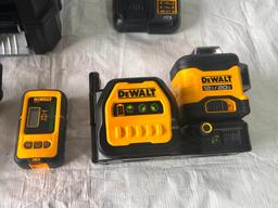 NEW SUPPORT EQUIPMENT NEW DEWALT SELF LEVELLING GREEN LASER 20V MAX XR3 & GREEN LASER LINE DETECTOR