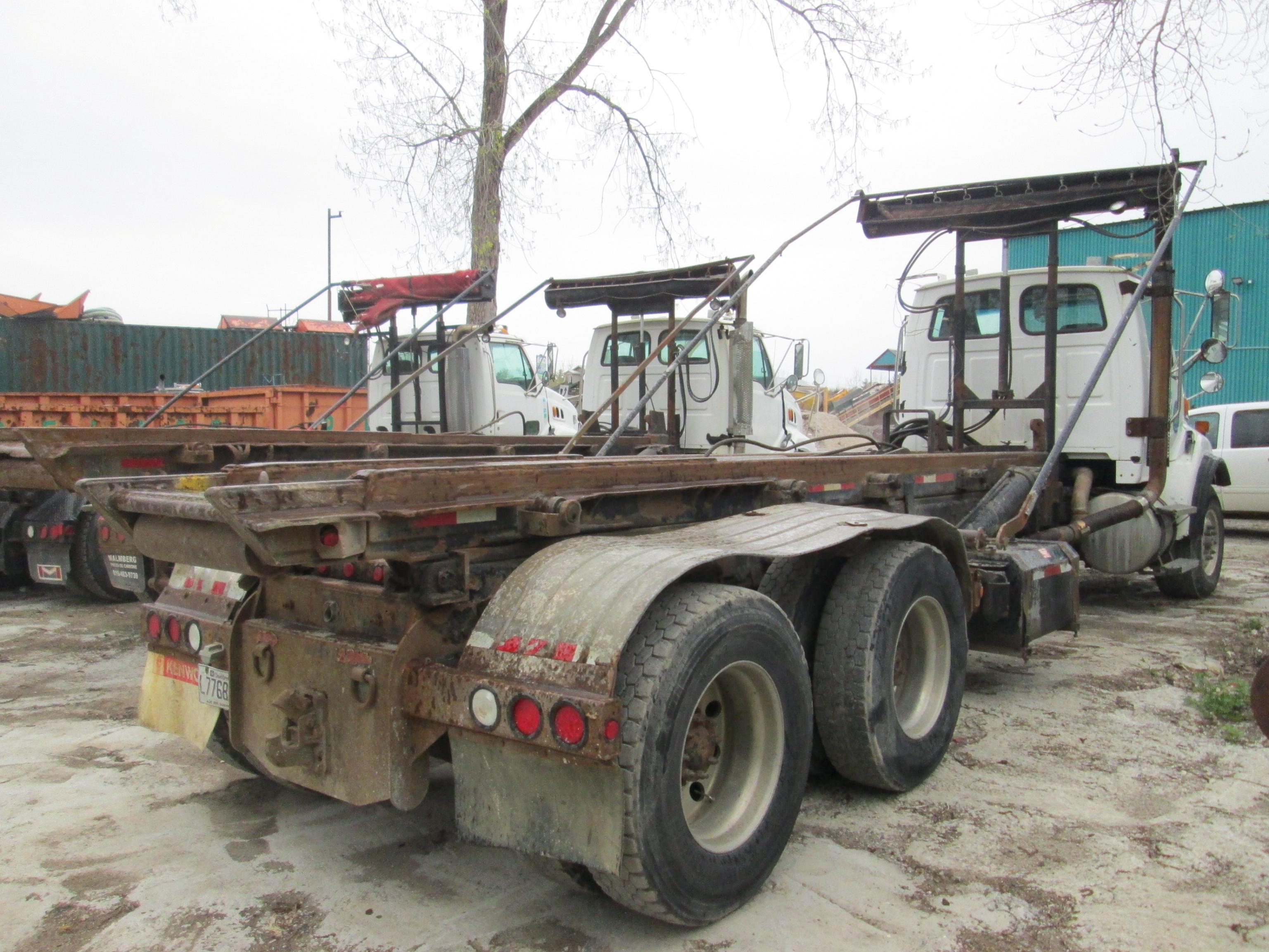 ROLLOFF TRUCK 2008 Sterling L-Line Tandem / axle Roll off TRUCK SN 2FZHAZCV38AY89665, equipped with