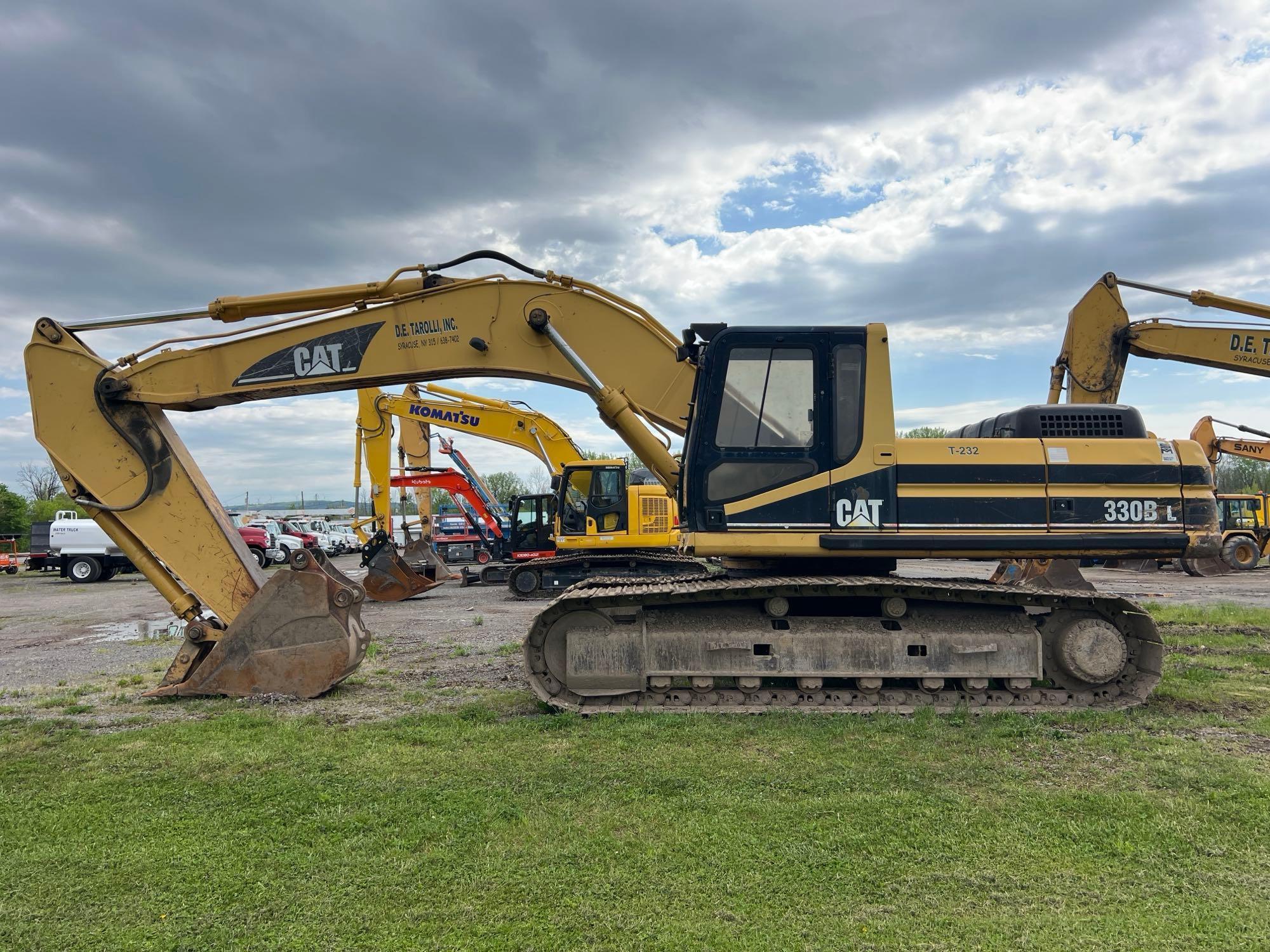 CAT 330BL HYDRAULIC EXCAVATOR SN:6DR02135 powered by Cat 3306TA diesel engine, equipped with Cab,